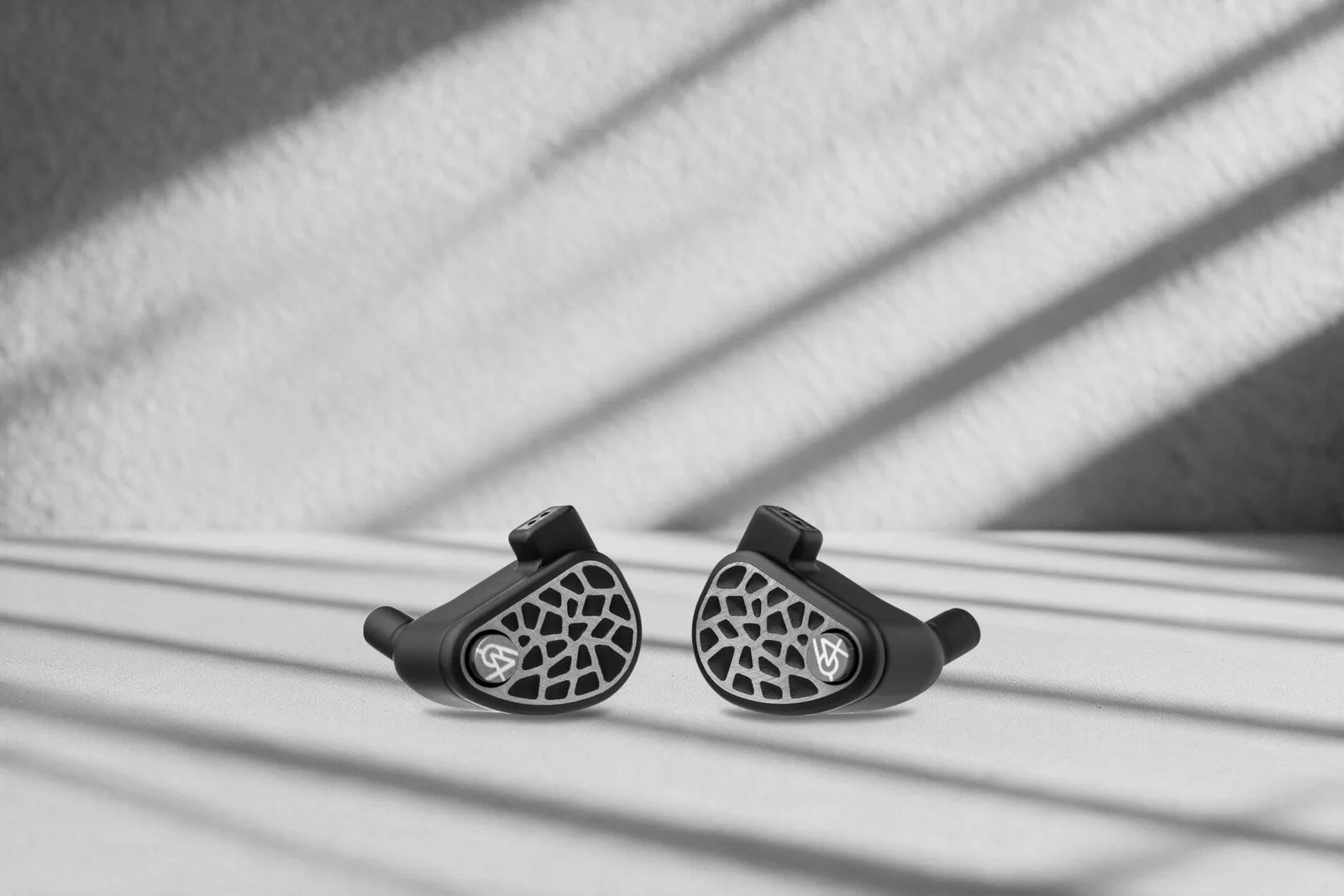 64 Audio U18s